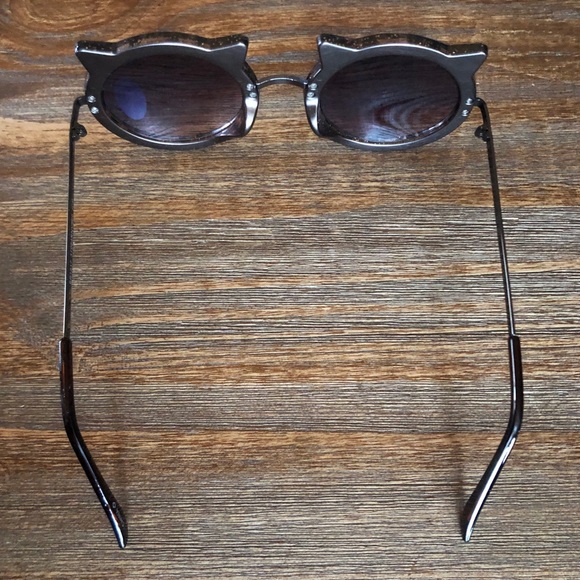 Cutest ever kitty cat glitter sunglasses - NEW!! - Picture 3 of 3